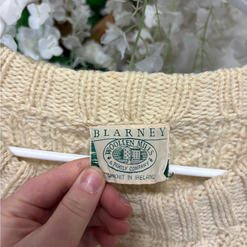 Blarney Woollen Mills Cream Cable-Knit 100% Pure Wool Button Front Cardigan - Picture 5 of 8